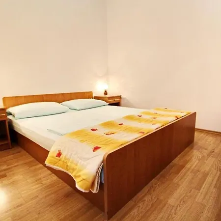 Διαμέρισμα Veselka - One Bedroom With Terrace And Sea View *